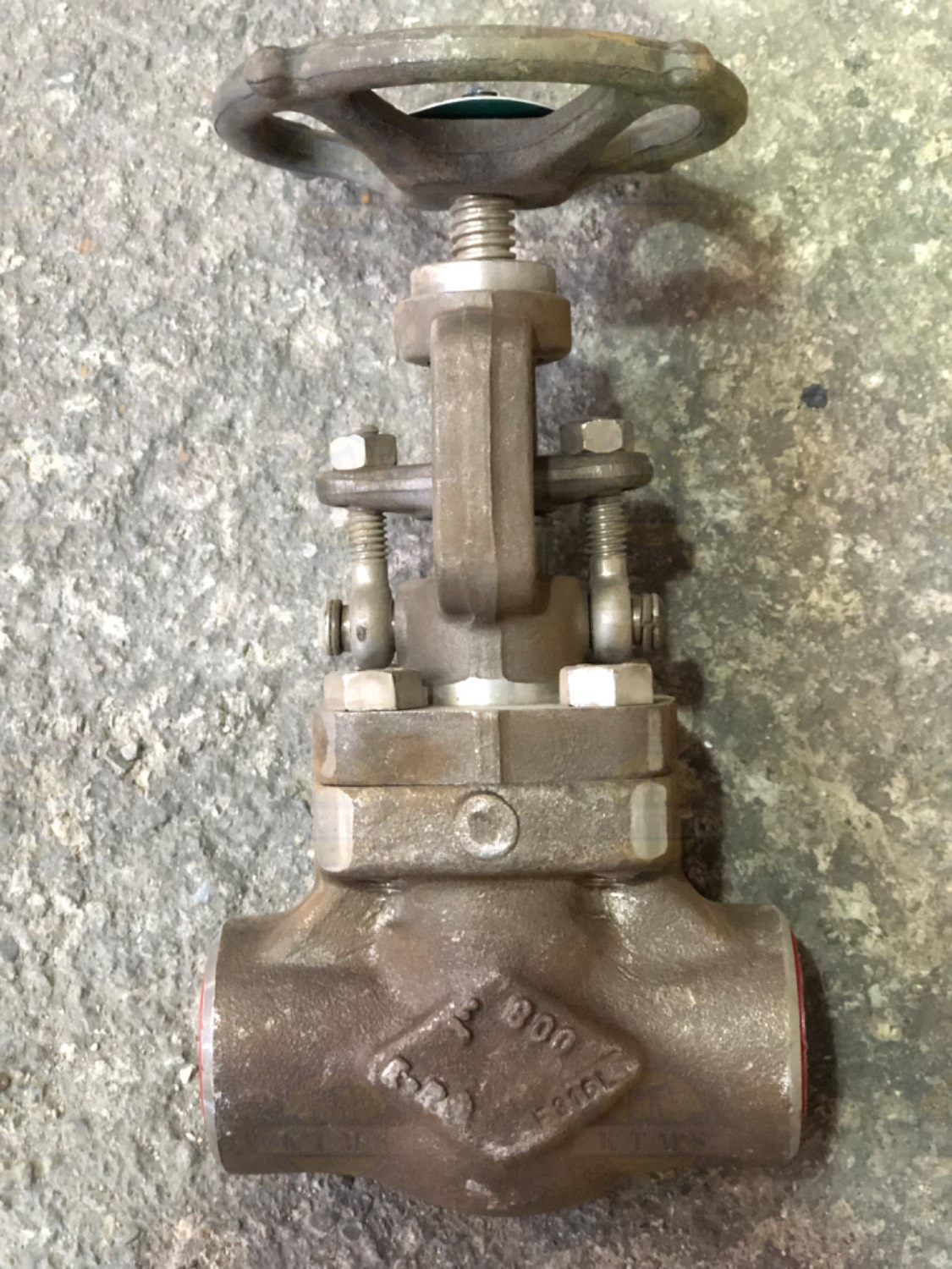 شیر سوزنی 1 اینچ Globe Valve برند ALCO شیر سوزنی 1 اینچ Globe Valve برند ALCO