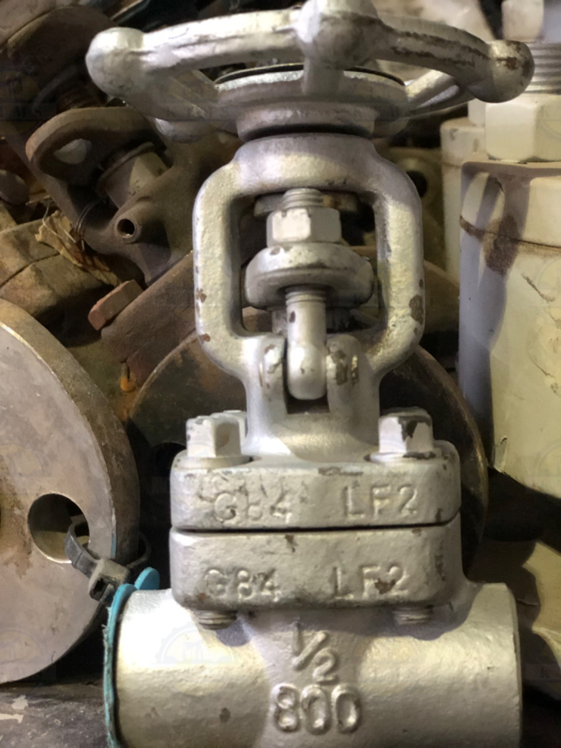شیر کشویی 1/2 اینچ GATE VALVE برندBAF شیر کشویی 1/2 اینچ GATE VALVE برندBAF